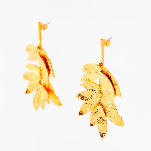 🍋2/$30 New Gold Layered Leaf Earrings - Picture 2 of 4
